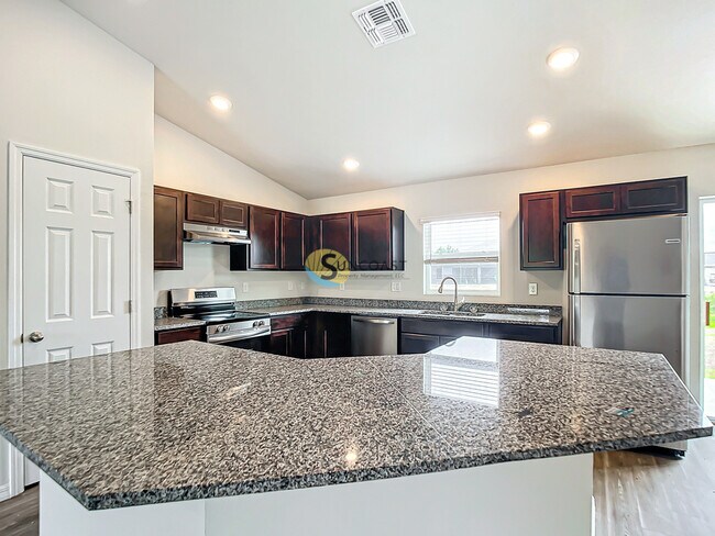 Foto del edificio - 1812 NE 7th Pl