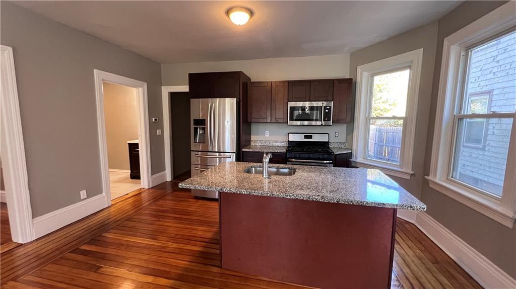 Foto principal - 93 Raymond St