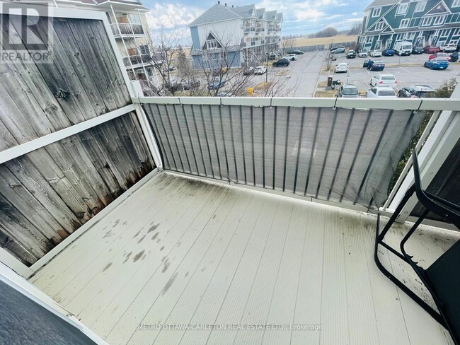 Building Photo - 268 Meadowbreeze Dr