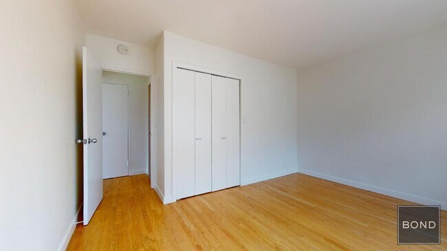 Foto del edificio - 236 E 36th St
