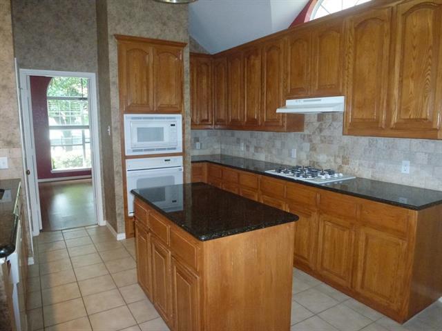 Foto del edificio - 3909 Clifton Dr