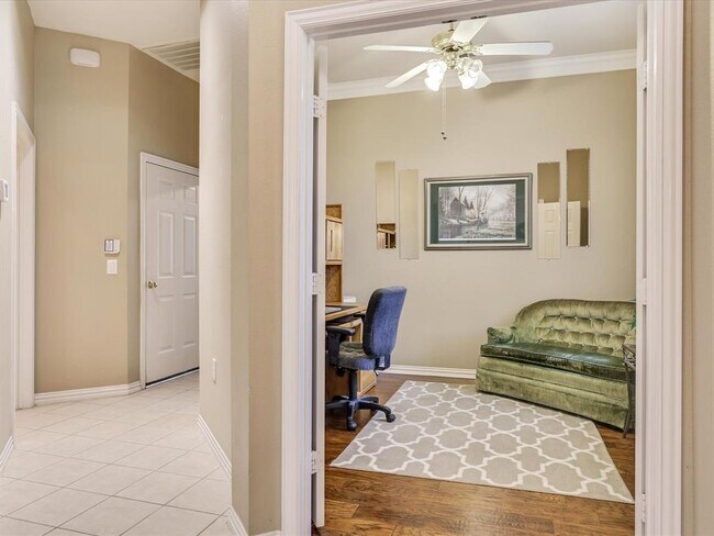 Foto del edificio - 333 Wrangler Dr