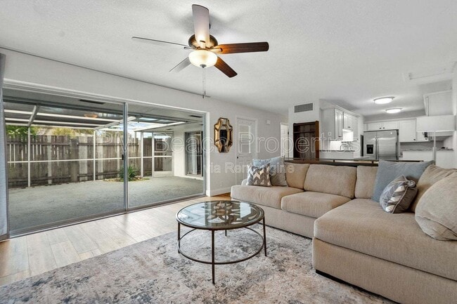 Photo - 93 East Ct Apartment