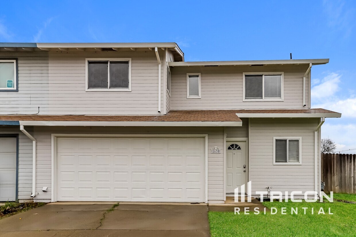 Foto principal - 1630 E Lake Court Marysville CA