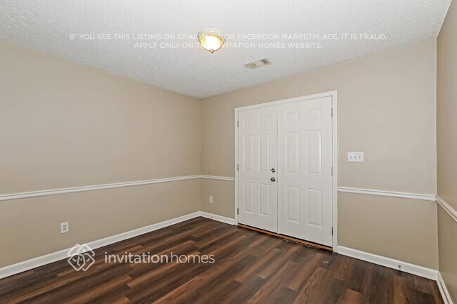 Foto del edificio - 1406 N Hampton Dr