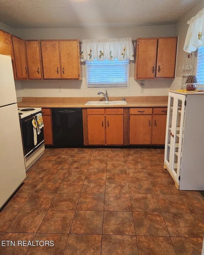 Foto del edificio - 507 Tipton Ave