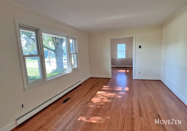 Foto del edificio - 654 Meadowlark Dr