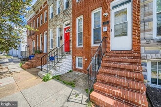 Building Photo - 1107 W Hamburg St