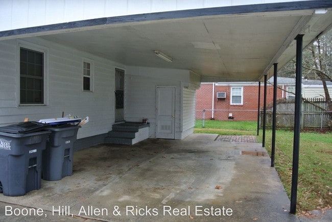 Building Photo - 1317 Hill St