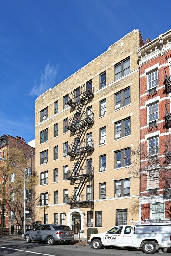 Primary Photo - 337 W 21st St