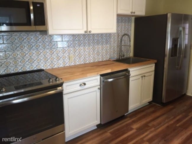 Foto del edificio - 2 br, 1.5 bath House - 12 Clinton Street