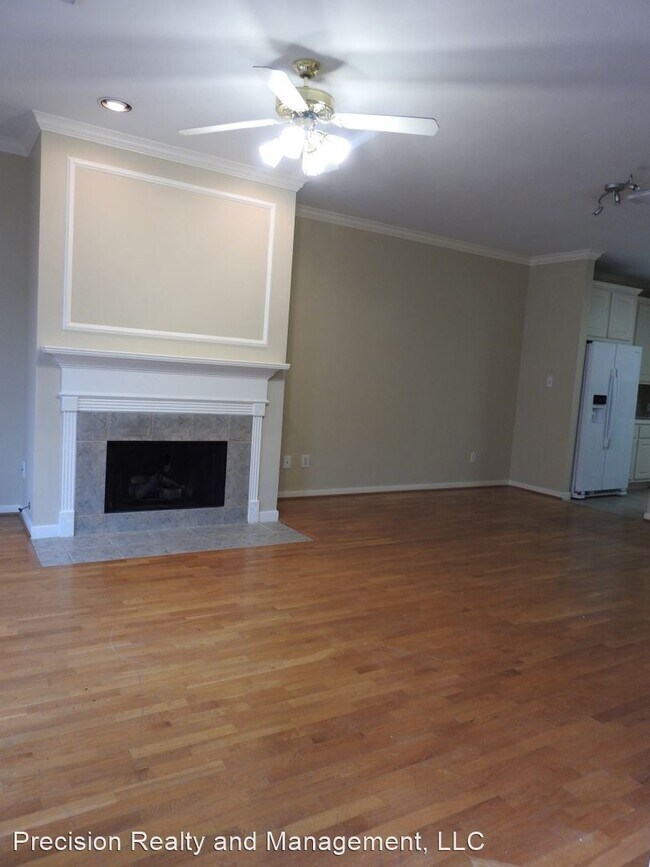 2 br, 2.5 bath House - 1408 Tuam St photo'