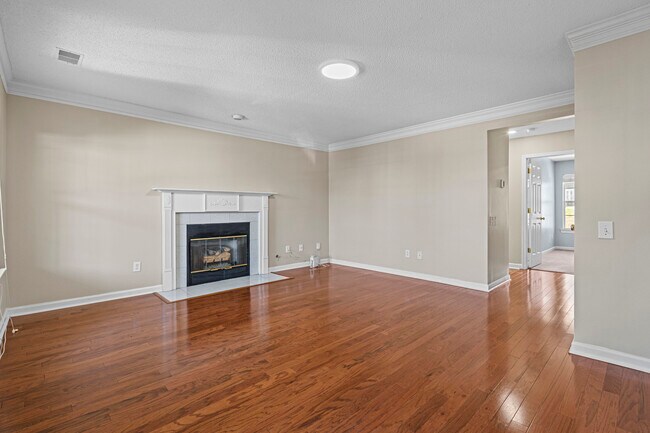 Foto del edificio - 118 Saddle Chase Ln