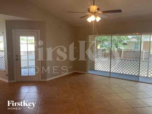 Foto del edificio - 2731 SW 2nd Ln