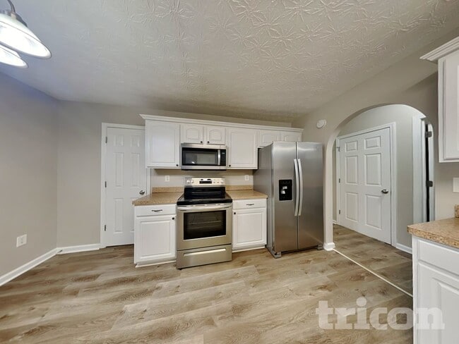 Building Photo - 223 Towler Shoals Dr