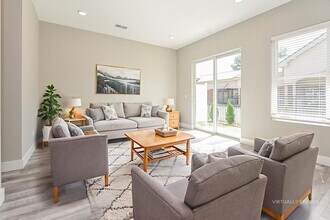 Interior Photo - Cannondale Court