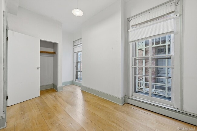 Foto del edificio - 203 Grand St