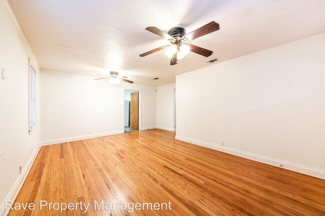 Foto del edificio - 800 W James St