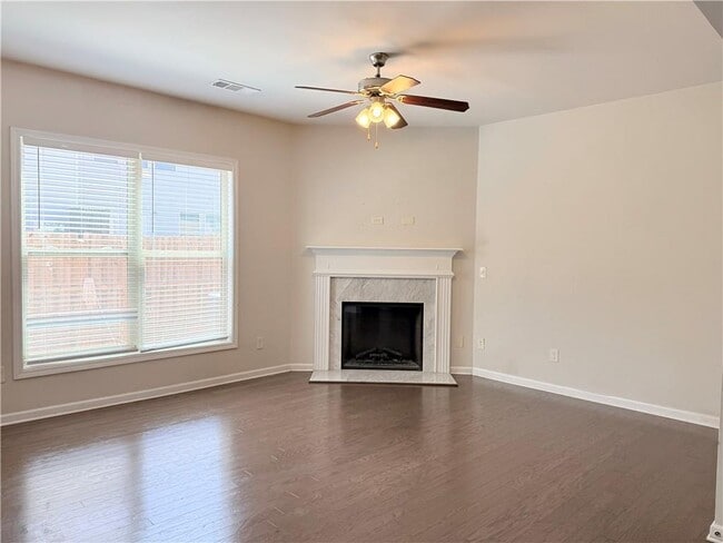 Foto del edificio - 1033 Haley Wds Ln