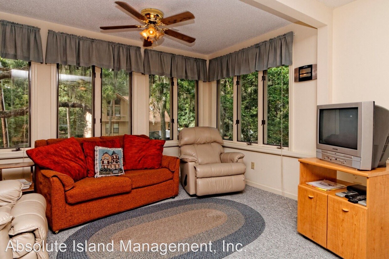 Foto principal - 2 br, 1 bath House - 19 Triangle Road