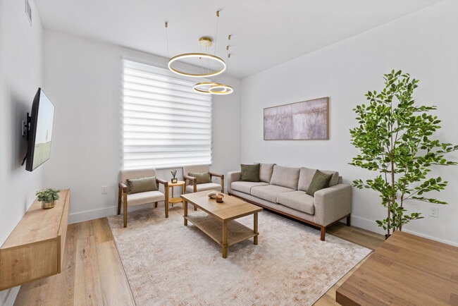 Building Photo - 1542