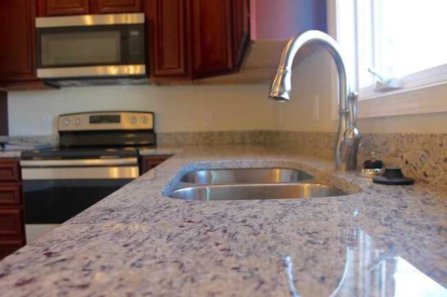 Foto del edificio - 113 Cedar Point Ln