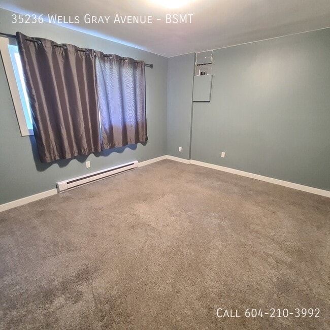 Building Photo - Cozy 1 Bedroom Suite