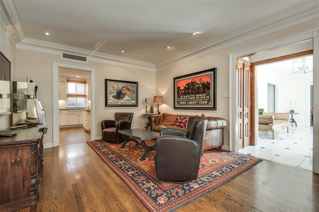 Foto del edificio - 4425 Belclaire Ave