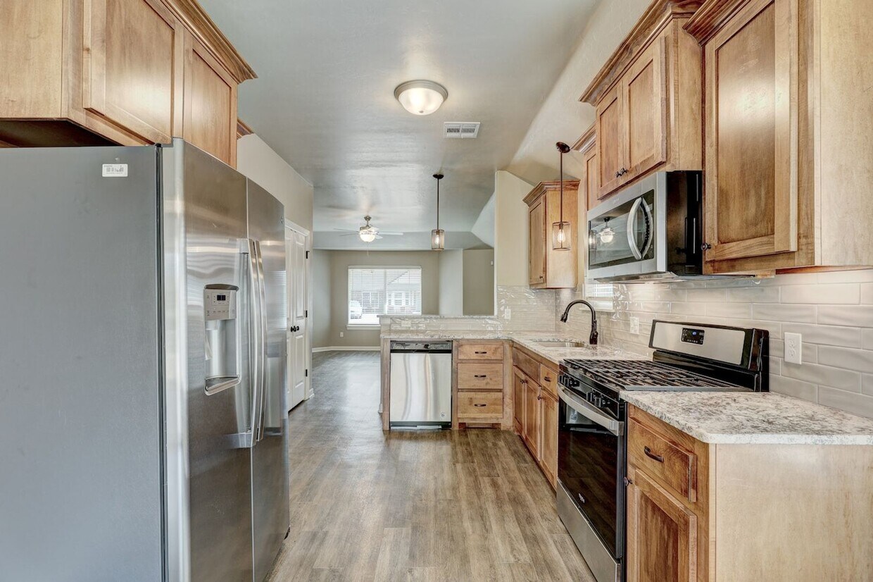 Primary Photo - 5801 Campbell Creek