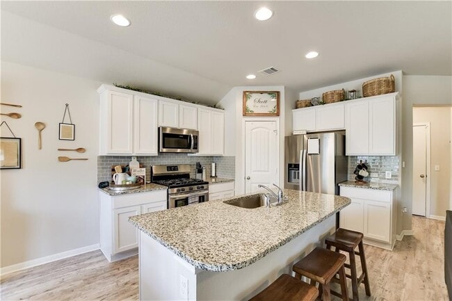 Building Photo - 408 Red Matador Ln