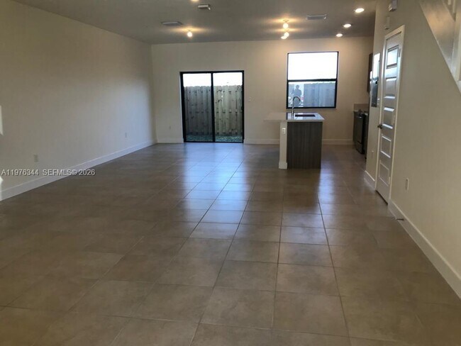 Foto del edificio - 10431 NW 82nd St