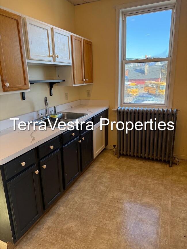 Foto del edificio - 101 N High St