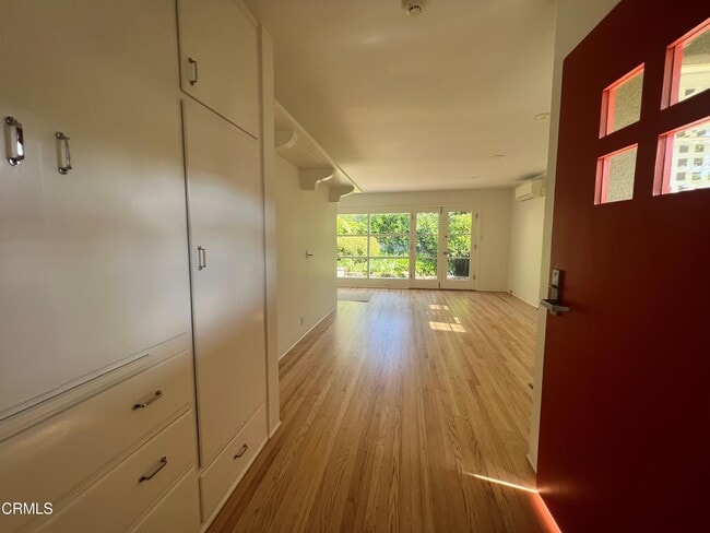 Building Photo - 4321 Finley Ave