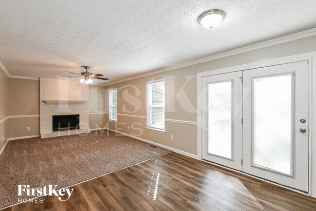 Building Photo - 1817 Emerson Lake Cir