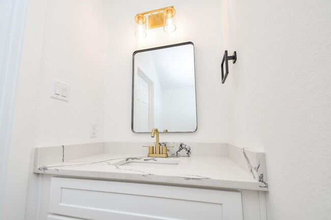 Foto del edificio - 4911 Nichols St