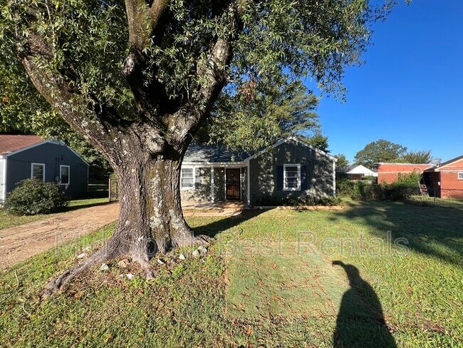 Building Photo - 3201 Old Horn Lake Rd