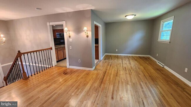 Foto del edificio - 318 Oakwood Ave