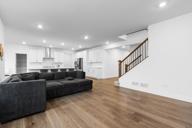 Foto del edificio - 1014 Dr John Burkey Dr