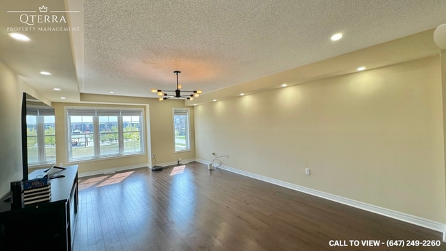 Building Photo - 23 Sudeley Ln