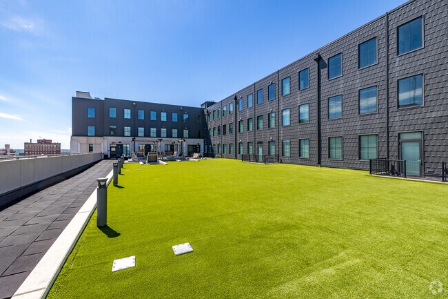 Patio en la azotea - The Parkhaus - Leasing By Bedroom