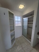 Building Photo - 2626 Beluche Dr