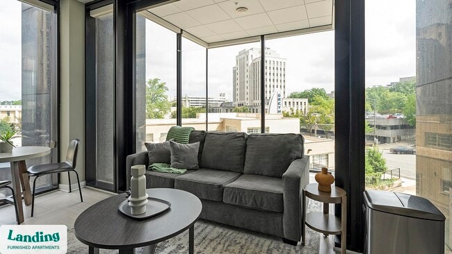 Building Photo - 600 19th St N