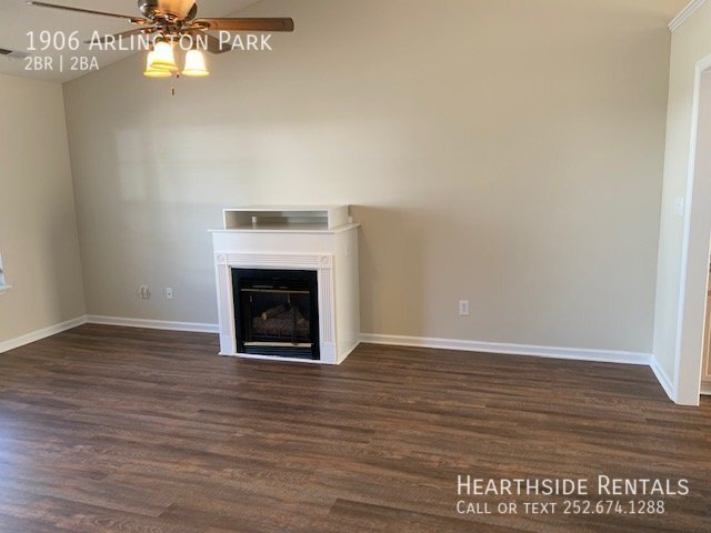 Foto del edificio - 2 Bed 2 Bath house in Arlington Park