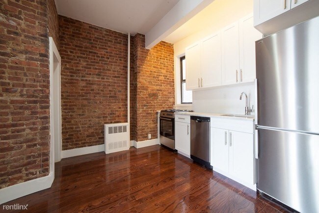 Building Photo - 1490 Bedford Ave