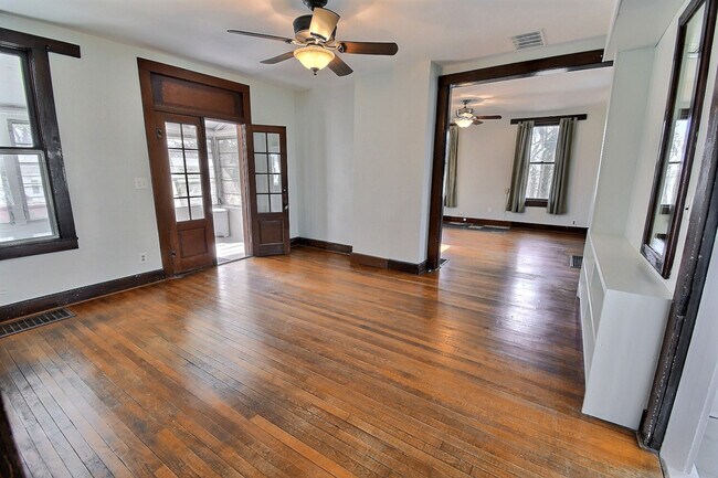 Building Photo - 29 McGrath St