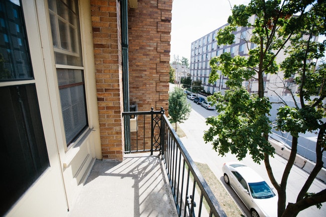 Building Photo - Leiland