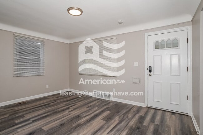 Building Photo - 3879 E 154th St