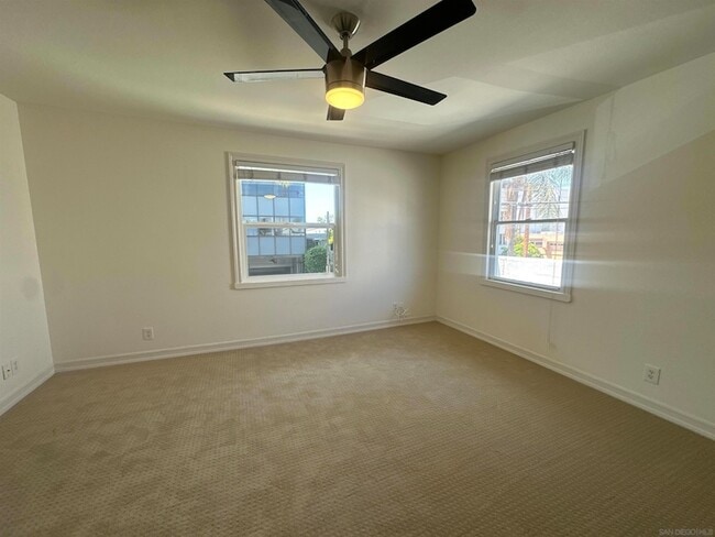 Building Photo - 440 Olive St