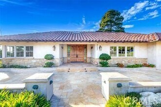 Building Photo - 2137 Paseo Del Mar
