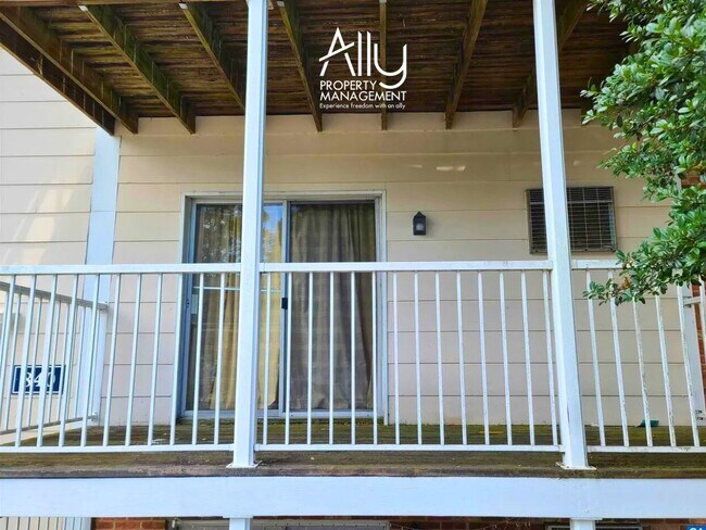 Foto del edificio - 840 Runnel Ct